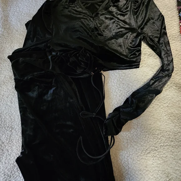 NWT Dolls Kill Luxurious Soft Velor Black Pant And Jacket Set - Picture 8 of 13